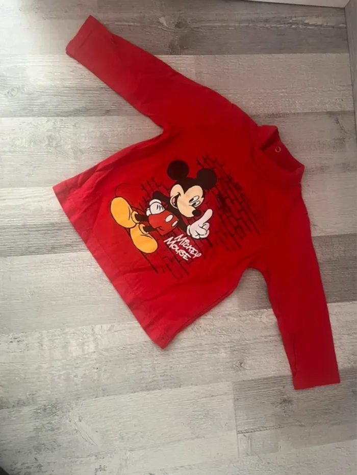 Pull col roulé rouge Mickey 12 mois bb garçon