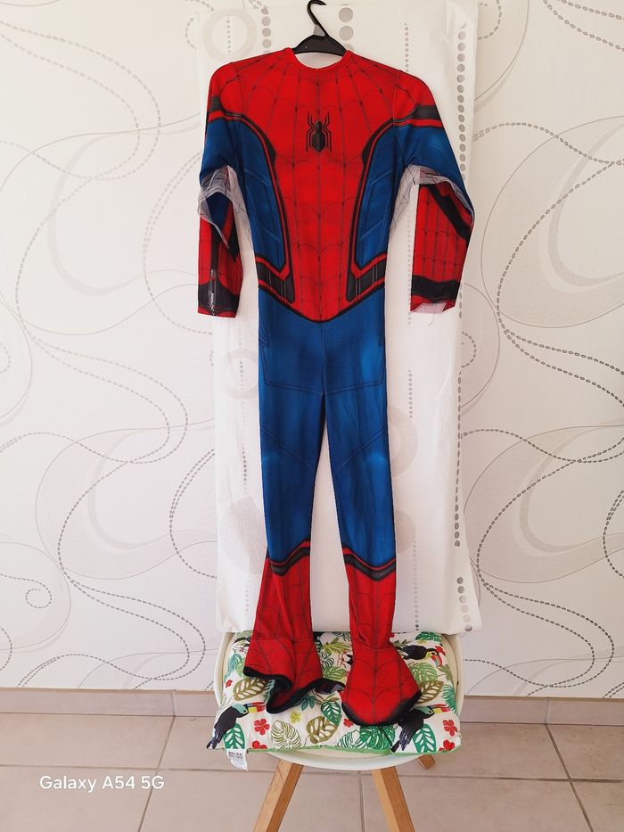 Déguisement Spiderman 6/7 ans Marvel Spiderman.