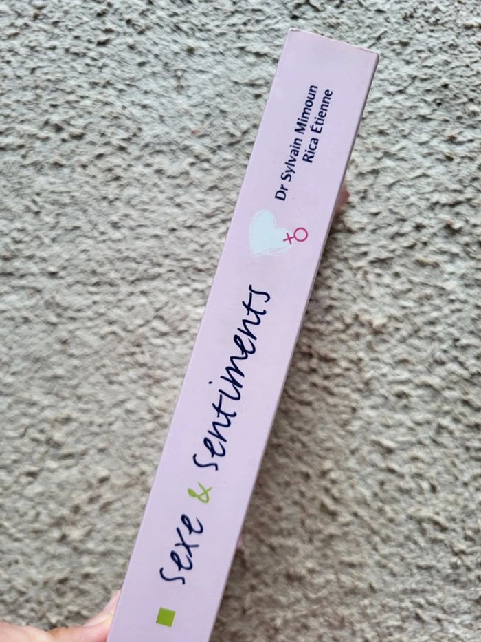 Livre Sexe & sentiments Version femme du Dr Sylvain Mimoun et Rica Etienne - photo numéro 4