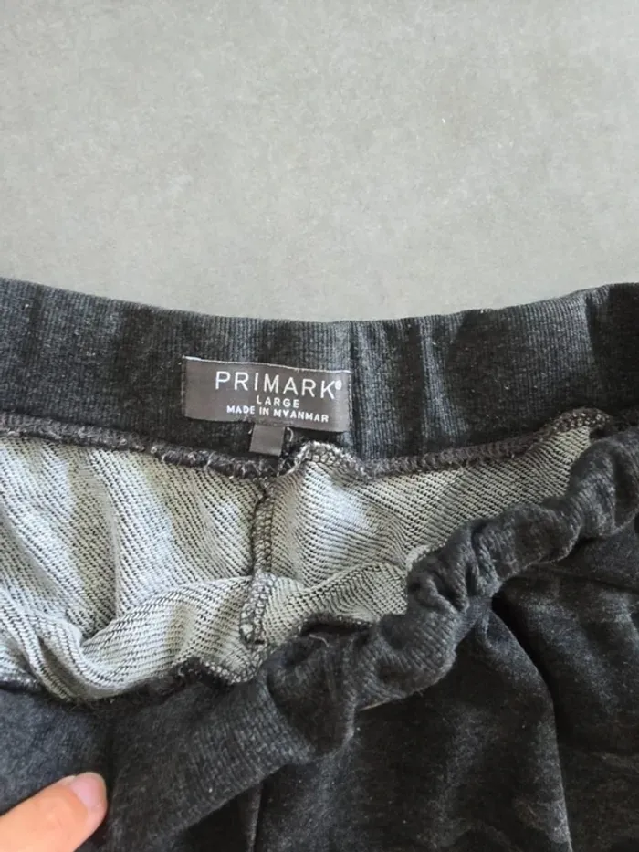 Short gris - photo numéro 3