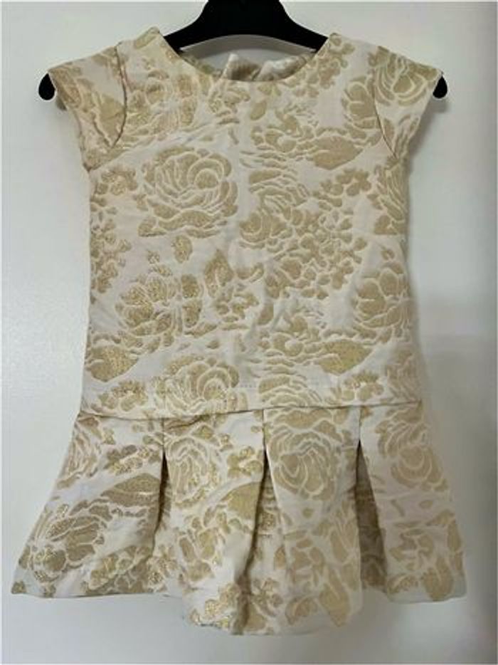 Belle robe Lisa rose taille 3 ans
