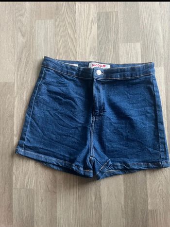 Très beau short jegging taille 42