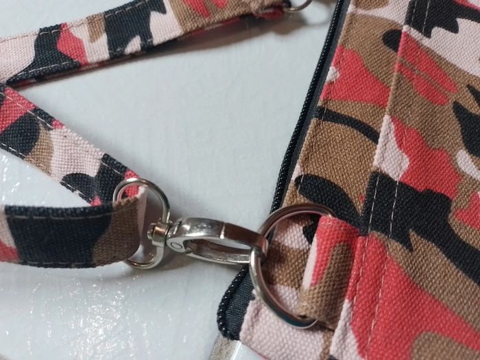 Besace rouge et noir camouflage D-DAY Normandie - photo numéro 6