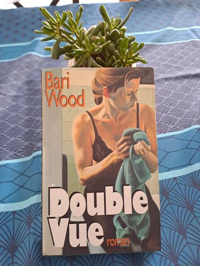 Livre Double Vue, Bari Wood
