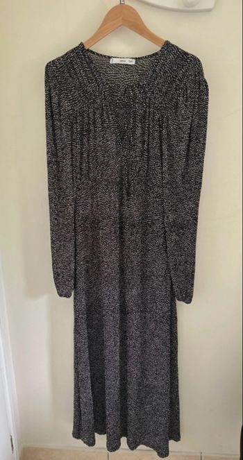 Robe longue Mango M noir et blanche