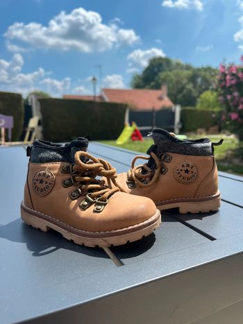 Chaussures garçon 22
