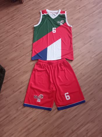 Tenue de foot/basket 