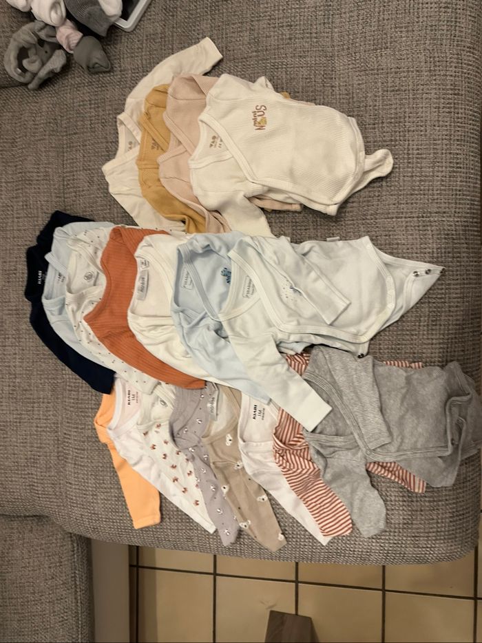 Énormes lot garçon 0-3 mois