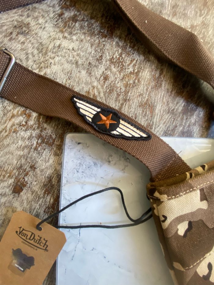 Sac a bandoulière Von Dutch - photo numéro 8