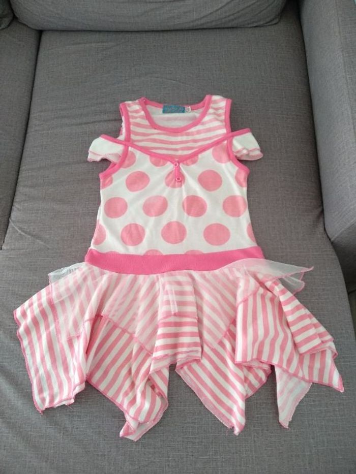 Robe volantée à bretelles
