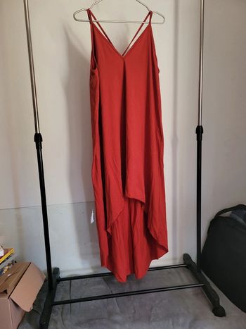 Robe asymetrie rouge