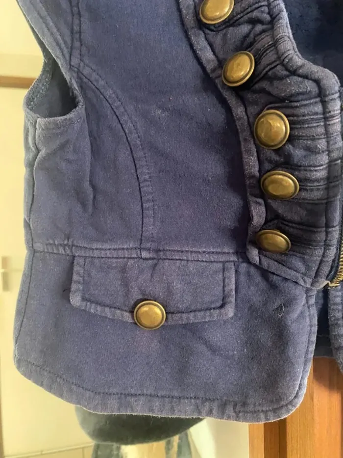 Gilet sans manches fille 12 ans 💙 D Zine Jeans – Style militaire chic – Très bon état ! - photo numéro 3