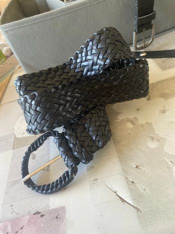 Ceinture noire tressée