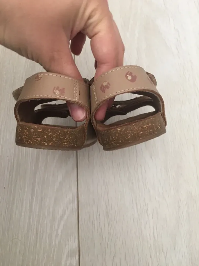 Sandales beiges vertbaudet T.21 - photo numéro 6