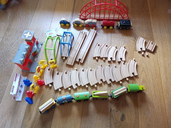 Train en bois et accessoires