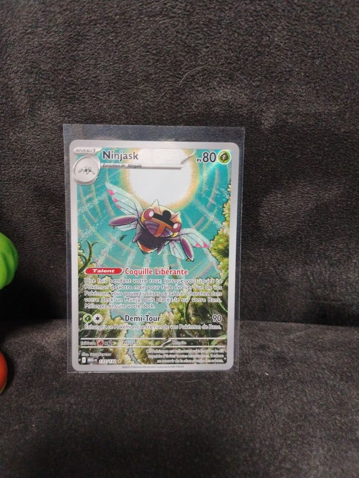 Carte Pokémon Ninjask 137/132 Mega Evolution ME01. Full Art Secrete. Française, officielle.
En très bon état
✨ N'hésitez pas à jeter un petit coup d'œil à mon profil avant achat - photo numéro 2