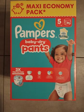 Couches Pampers baby dry pants taille 5