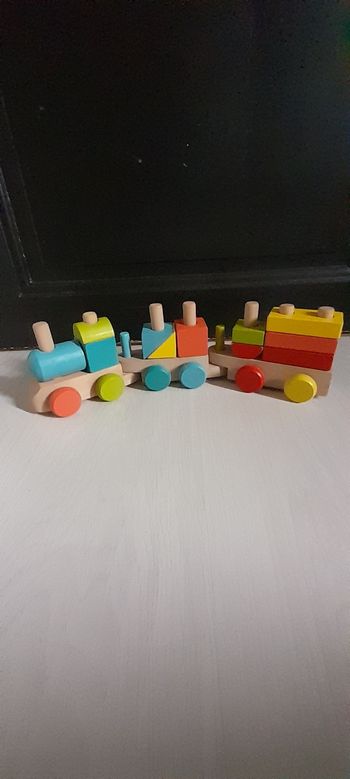 Train en bois