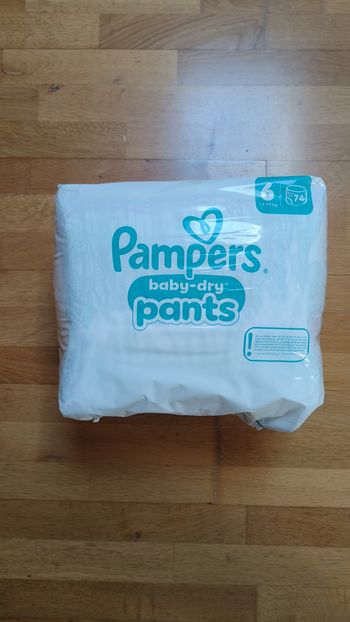 1 maxi economy pack Pampers baby dry pants taille 6