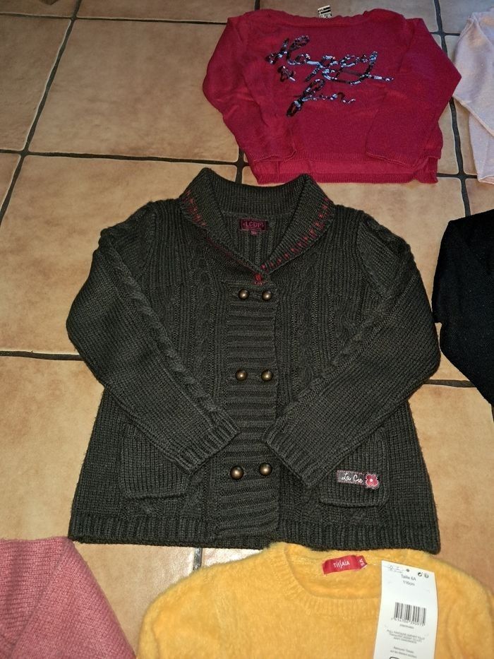 Lots de pulls sweats et gilets 6ans neufs - photo numéro 7