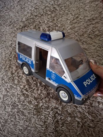 Fourgon de police playmobil