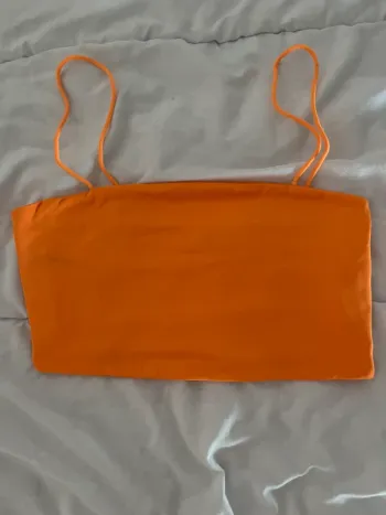 Top court orange