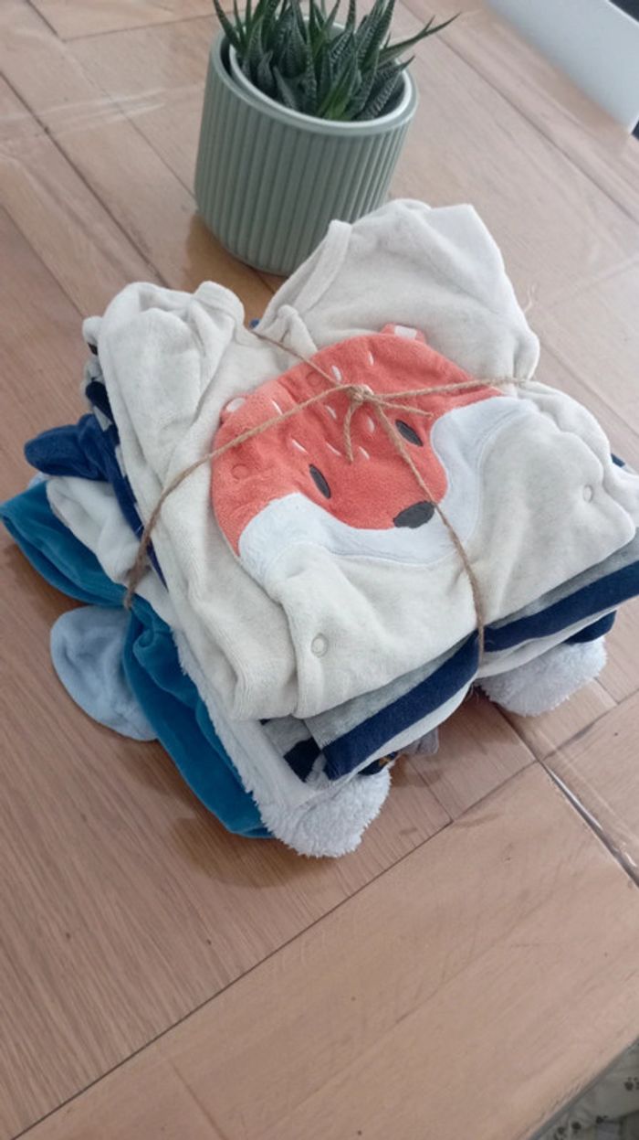 Lot de 7 pyjamas
