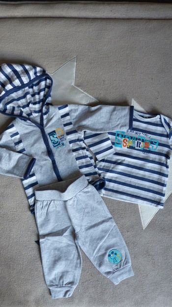 Ensemble 3 pièces neuf 3 mois