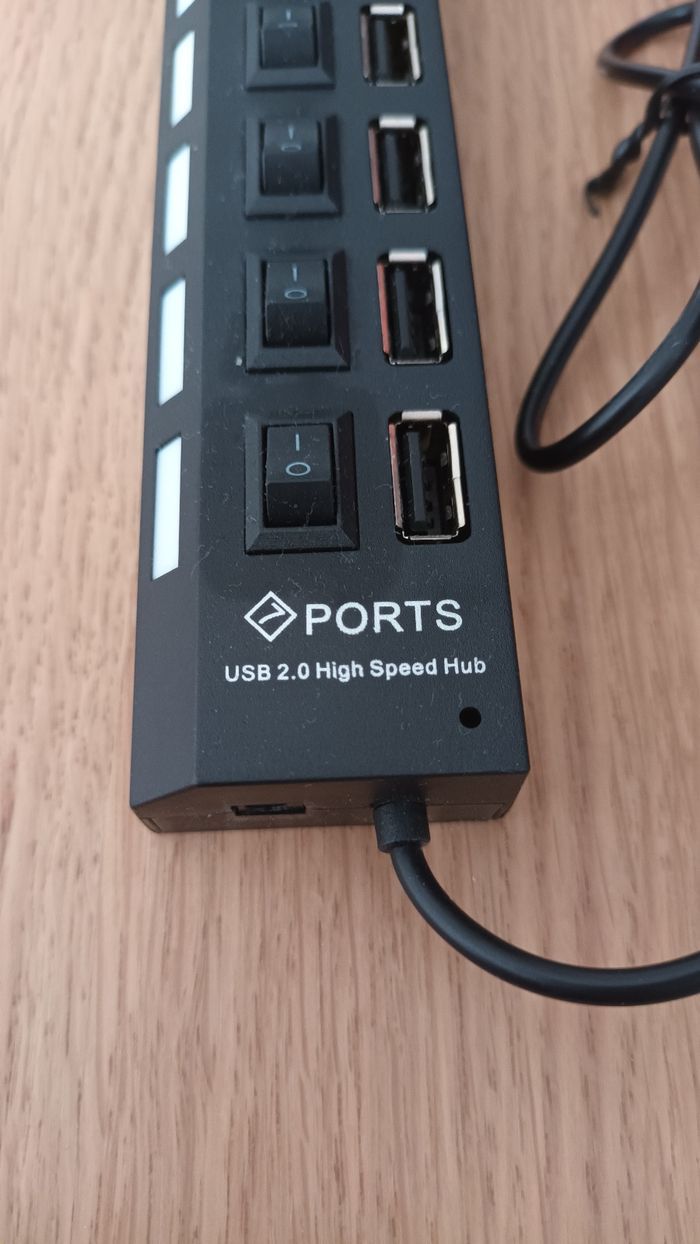Hub noir 7 ports usb NEUF - photo numéro 3