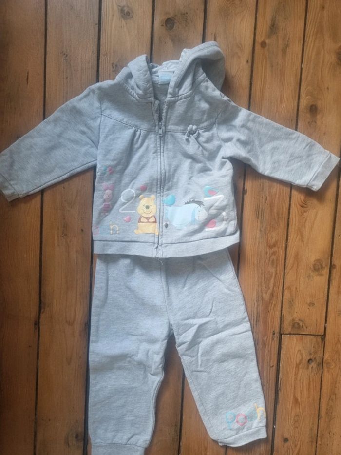 Survêtement/ jogging Disney winnie l'ourson 23 mois