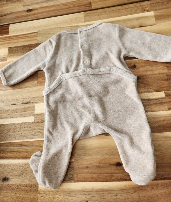 Pyjama 1 mois - photo numéro 2