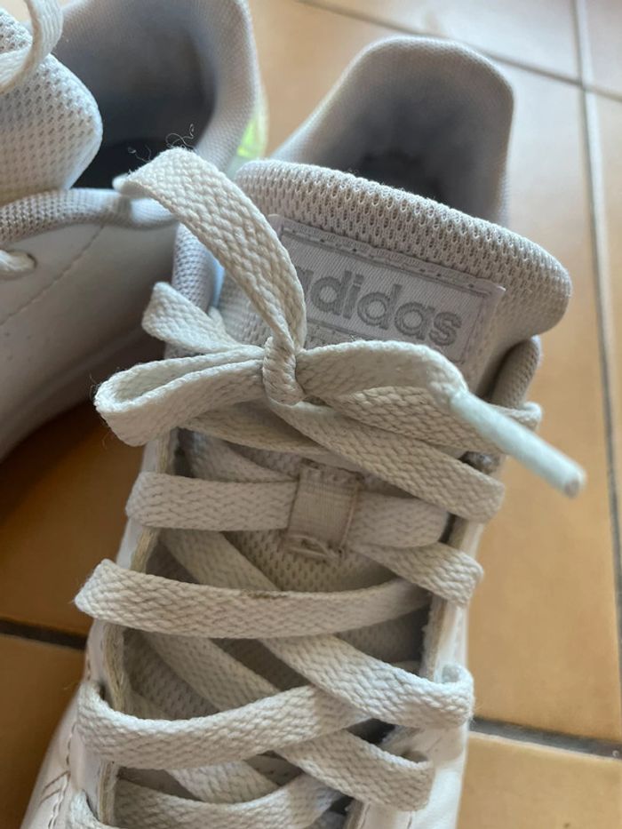 Baskets fille / femme adidas taille 36 - photo numéro 3