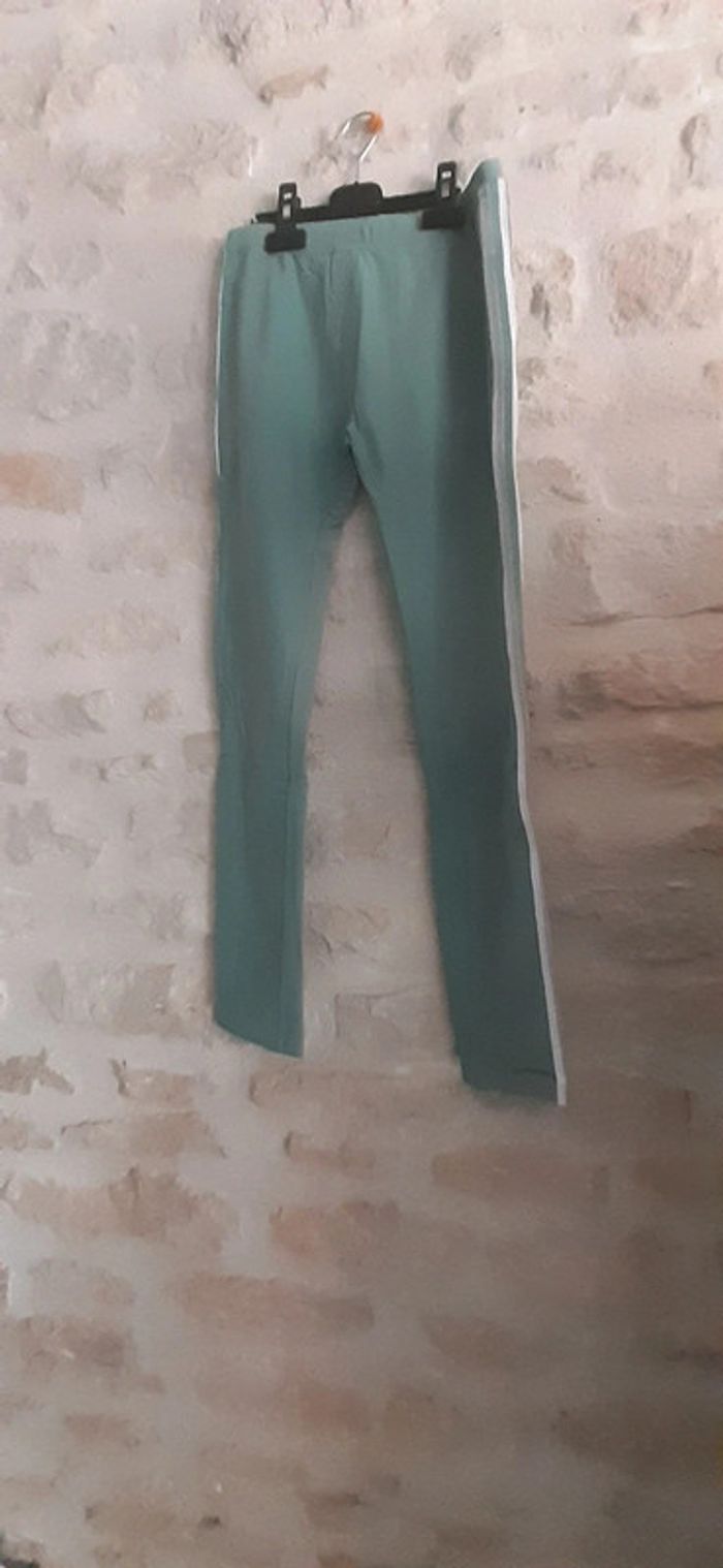 Jegging vert 16 ans avec liseret argenté