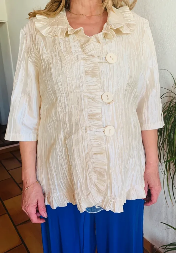 Très jolie veste crème - photo numéro 4