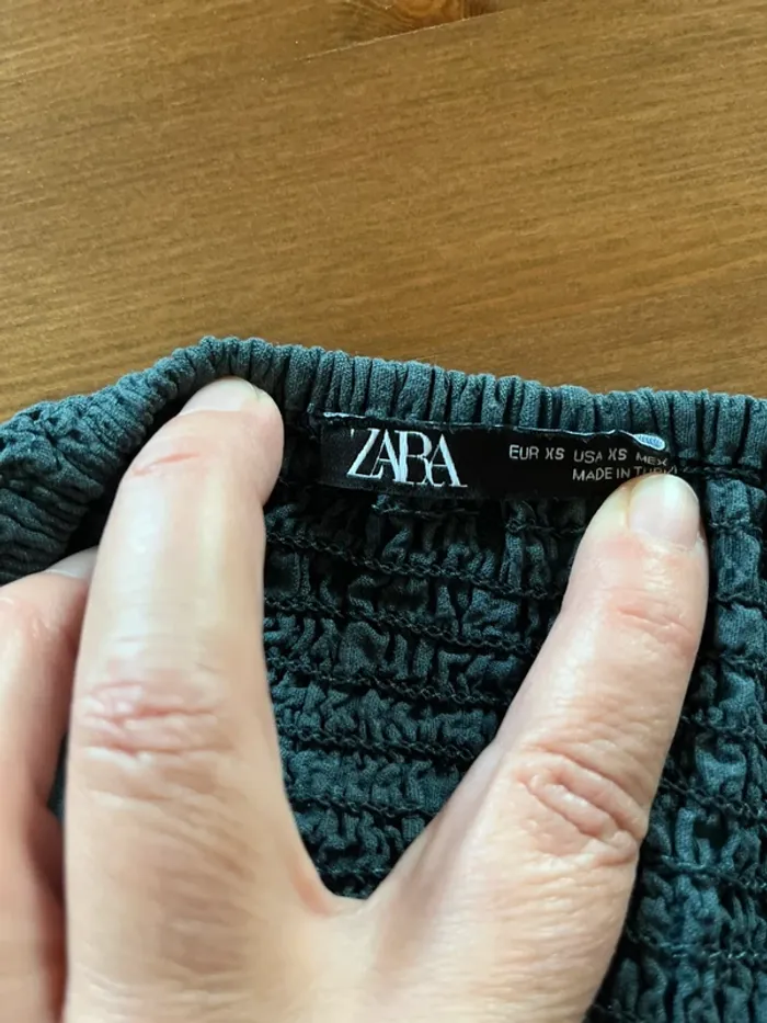 Top court Zara en taille XS - photo numéro 3