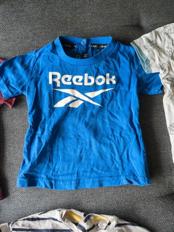 Lot 6 Tee shirt manches courtes 18 mois - photo numéro 3
