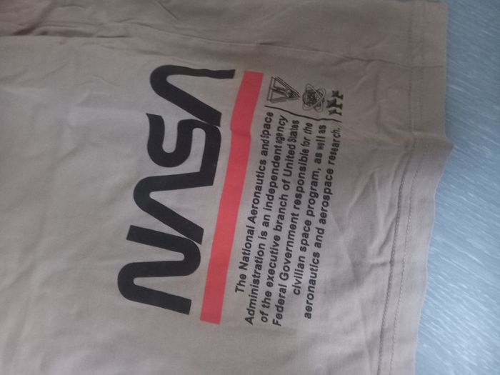 T-shirt garçon h&m 8-10 ans nasa - photo numéro 2