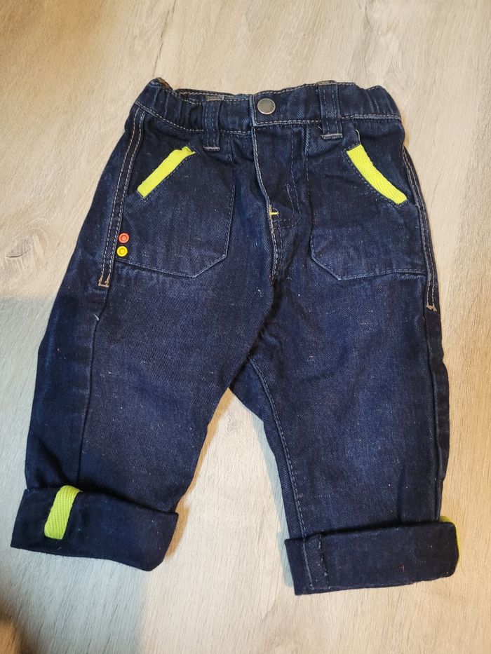 Lot jeans 6 mois - photo numéro 4