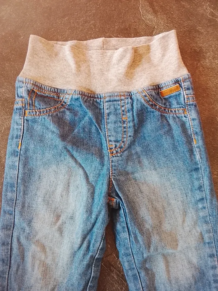 Jeans 12 mois - photo numéro 2