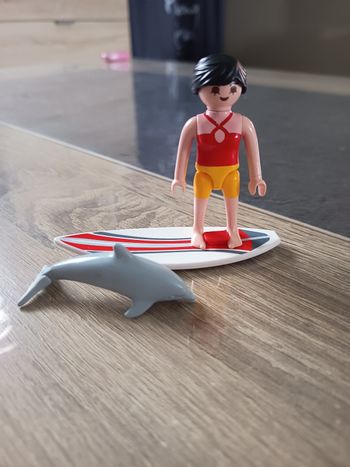 Playmobil spécial plus 5372 surfeuse