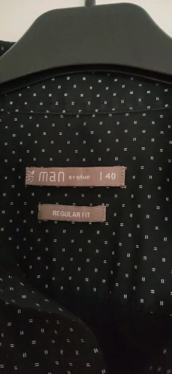 Chemise noire Gémo, parfait état ! - photo numéro 3