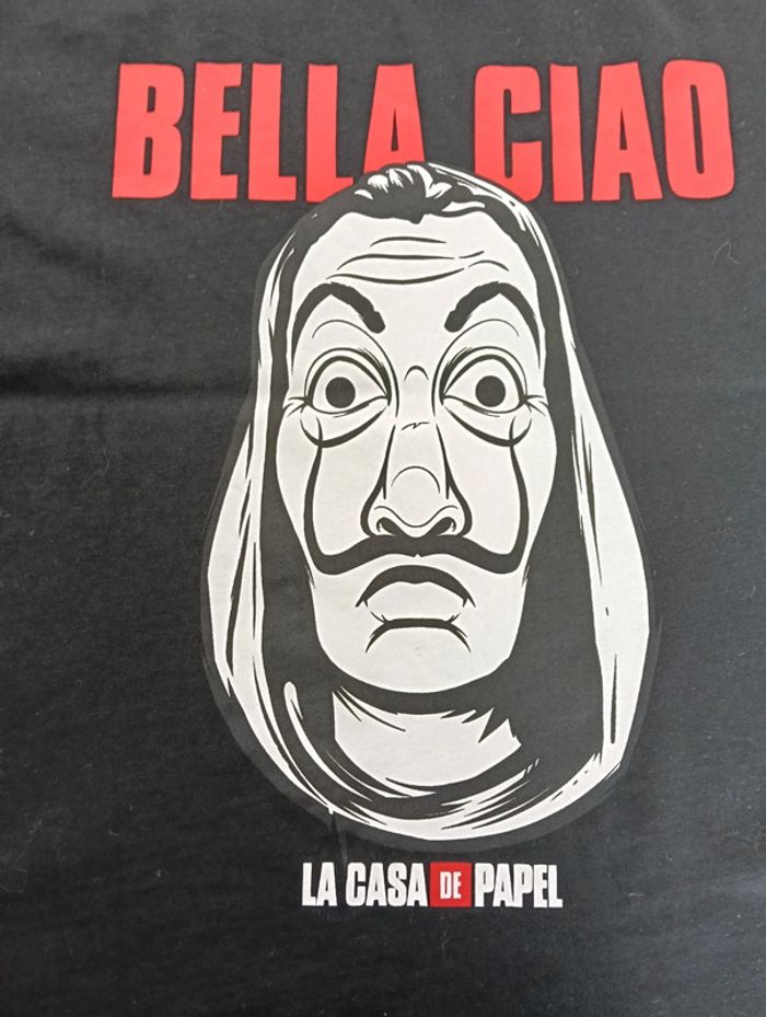 T-shirt manche courte la casa de papel L - photo numéro 2