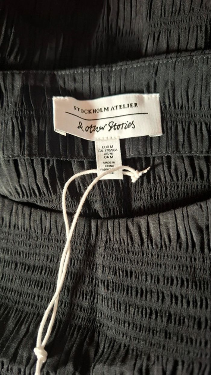 Blouse noire fripée - photo numéro 11