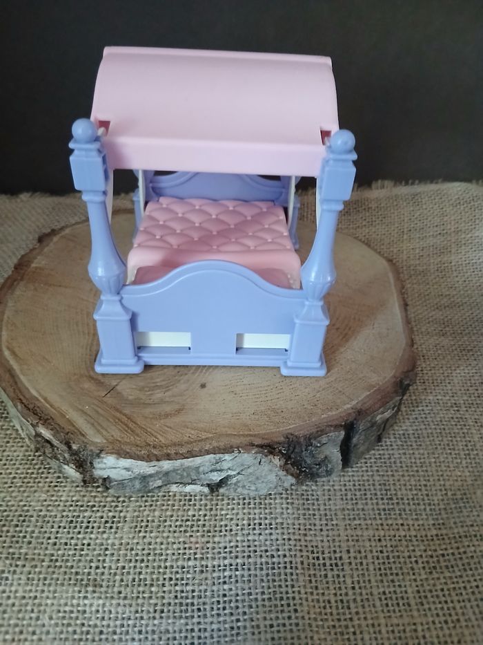 Lit pour petite poupée ou figurine - photo numéro 2
