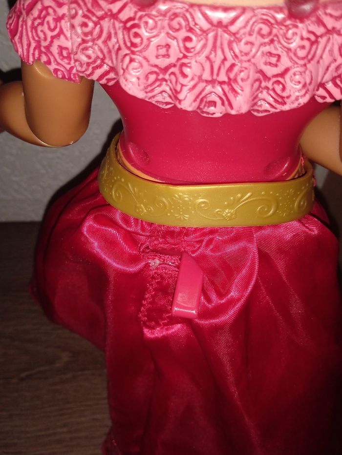 Poupée chante et danse - photo numéro 7