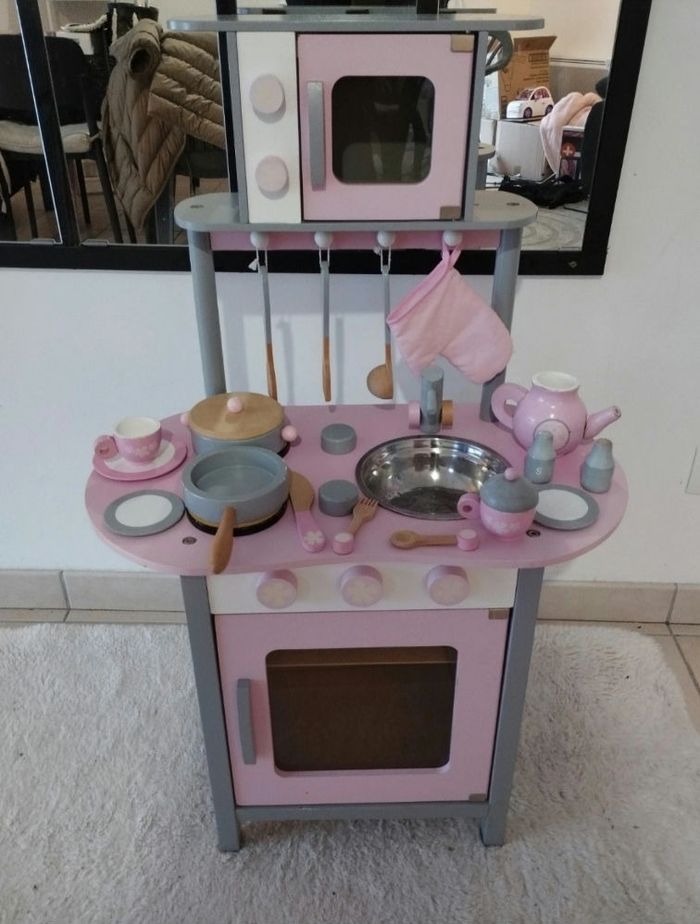 Cuisine en bois et ses accessoires