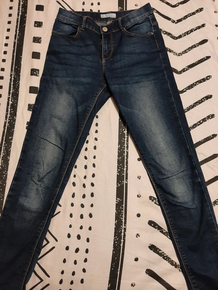 Jean bleu délavé - photo numéro 6