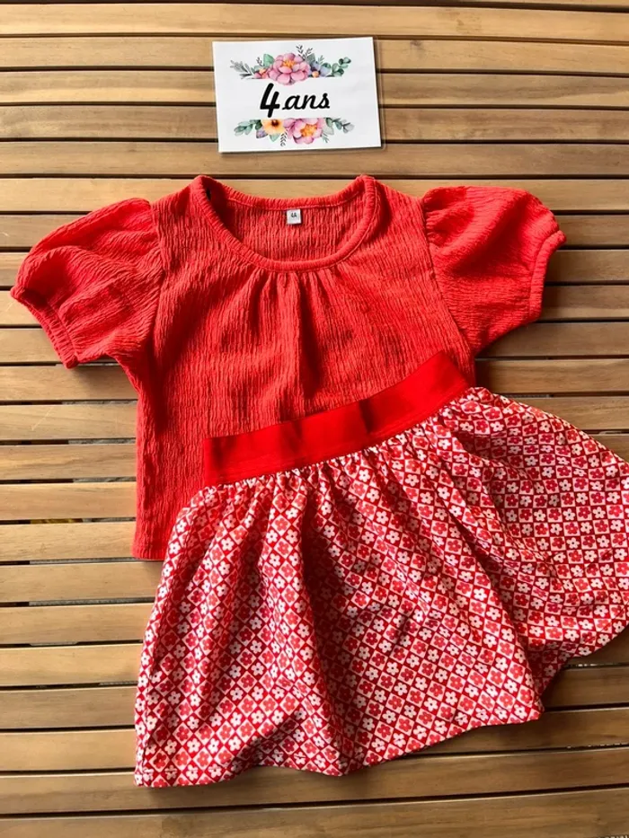 Ensemble neuf 4 ans