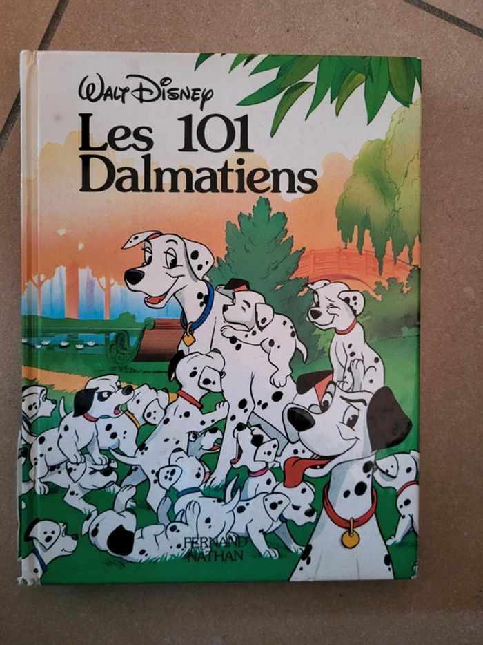 Livre 101 dalmatiens