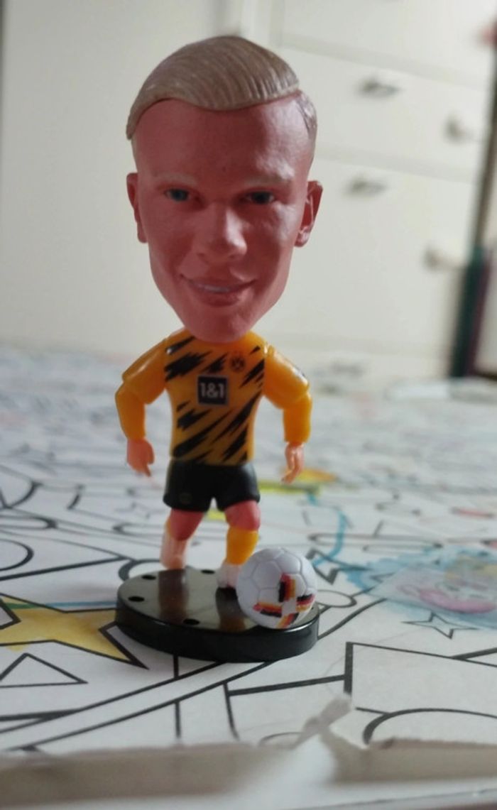 Petite figurine football neuve Erling Haaland Borussia Dortmund